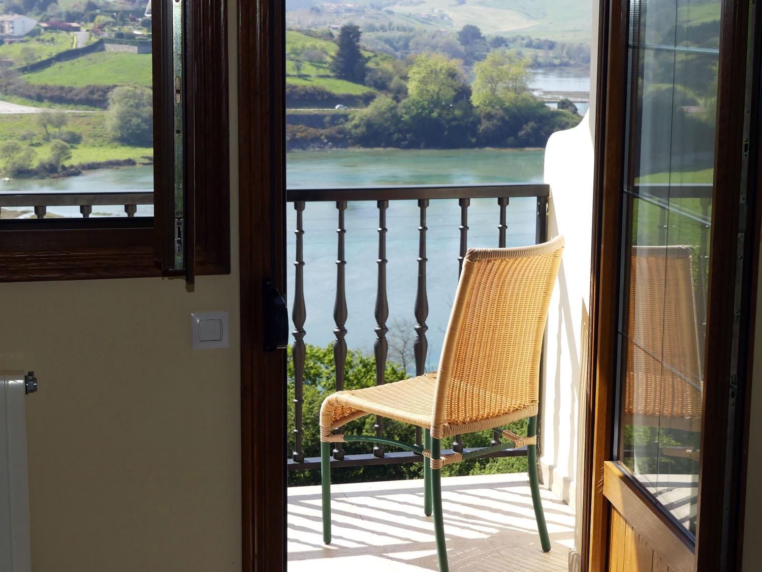 El Mirador De Trasvia Comillas Екстер'єр фото
